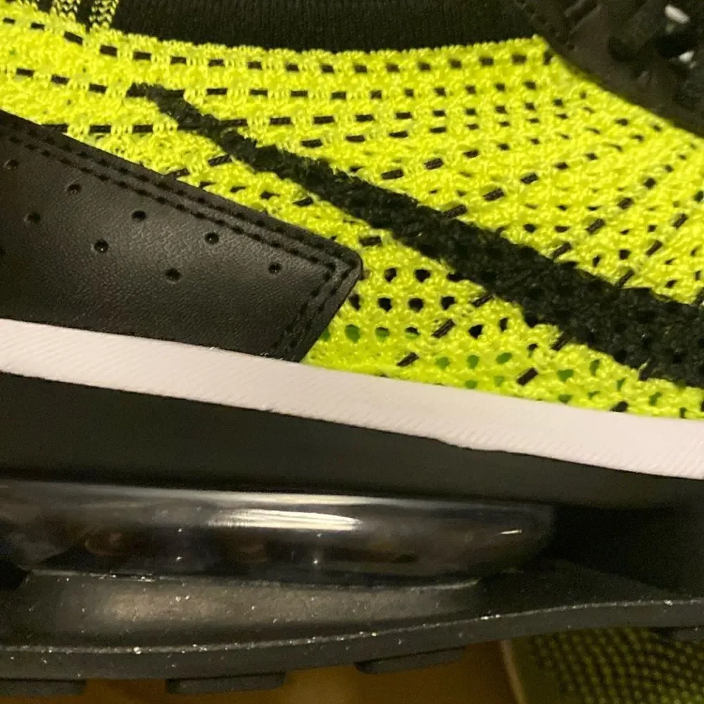 New Nike Air Max Flyknit Racer - Women